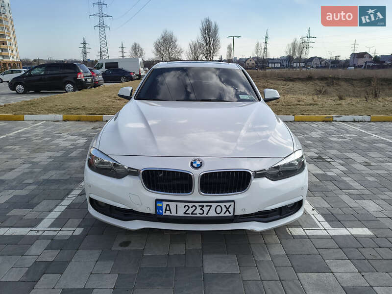 Седан BMW 3 Series 2016 в Ірпені
