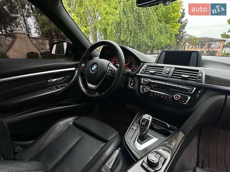Седан BMW 3 Series 2016 в Рівному