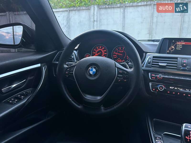 Седан BMW 3 Series 2016 в Рівному