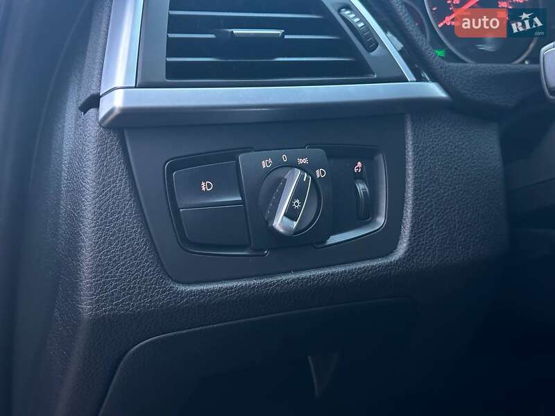 Седан BMW 3 Series 2016 в Рівному