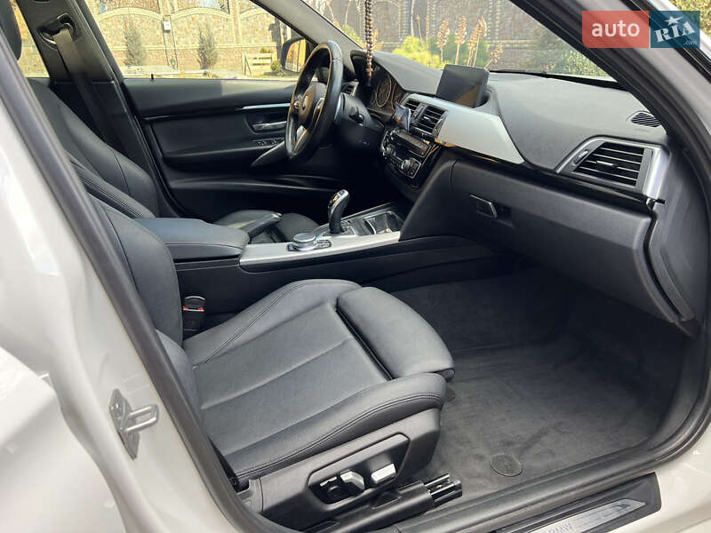 Седан BMW 3 Series 2017 в Белой Церкви