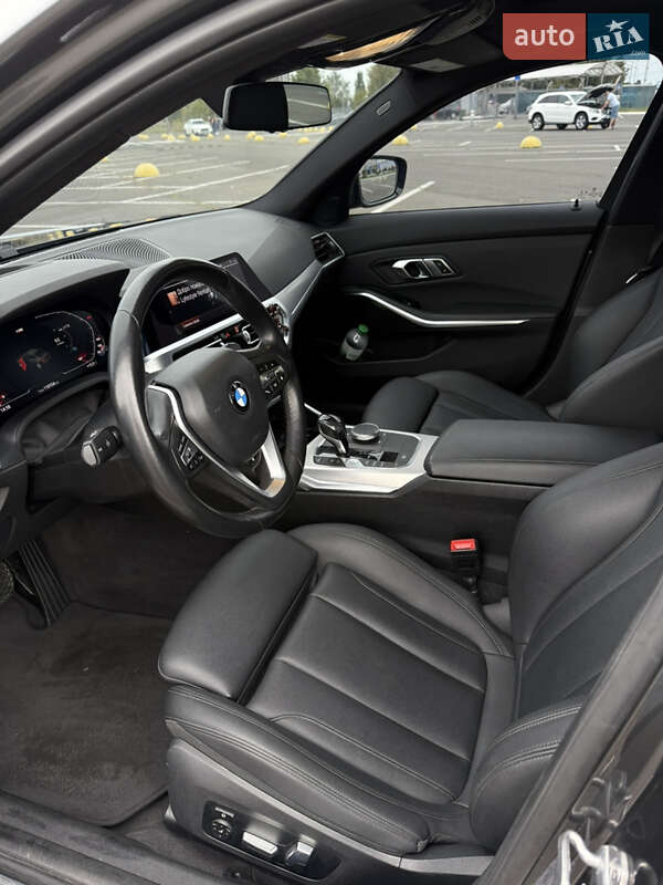 Седан BMW 3 Series 2019 в Києві