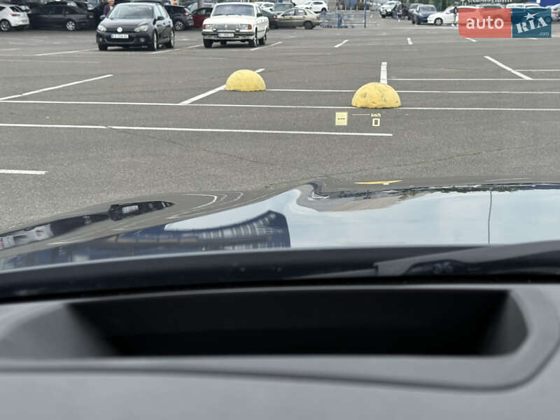 Седан BMW 3 Series 2019 в Києві