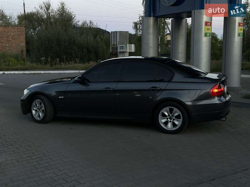 Седан BMW 3 Series 2007 в Рокитному фото 34 Седан BMW 3 Series 2007 в Рокитному