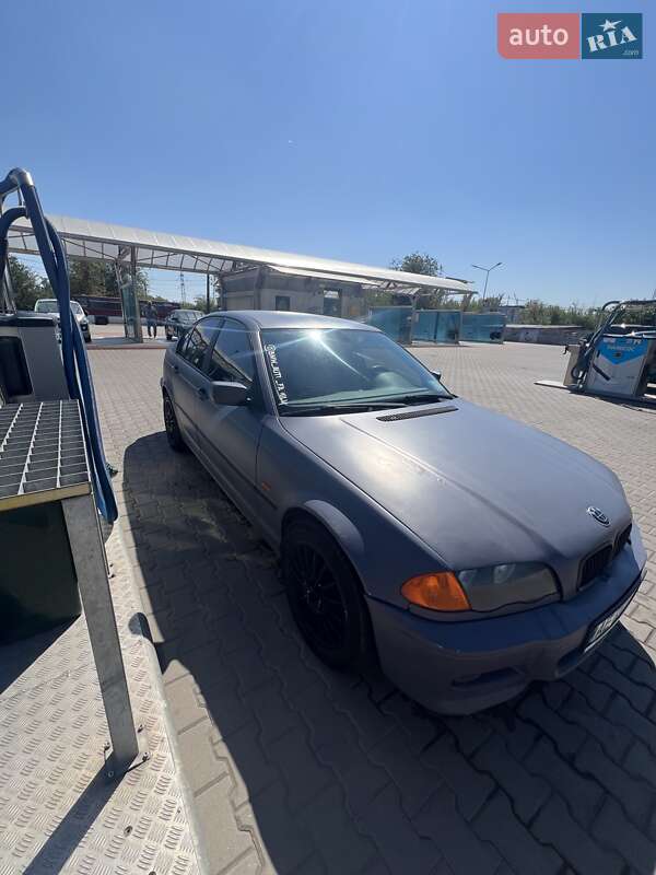 Седан BMW 3 Series 1999 в Кривом Роге