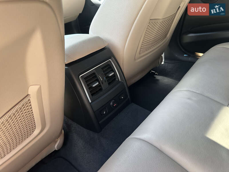 Седан BMW 3 Series 2016 в Александрие фото 32 Седан BMW 3 Series 2016 в Александрие
