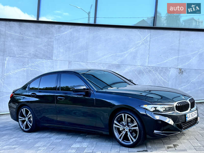Седан BMW 3 Series 2023 в Києві фото 3 Седан BMW 3 Series 2023 в Києві