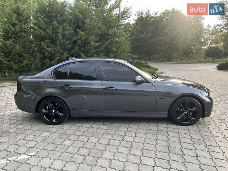 Седан BMW 3 Series 2007 в Павлограде