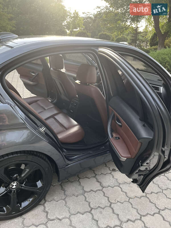 Седан BMW 3 Series 2007 в Павлограде