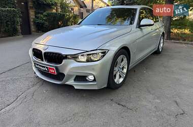 Седан BMW 3 Series 2017 в Киеве