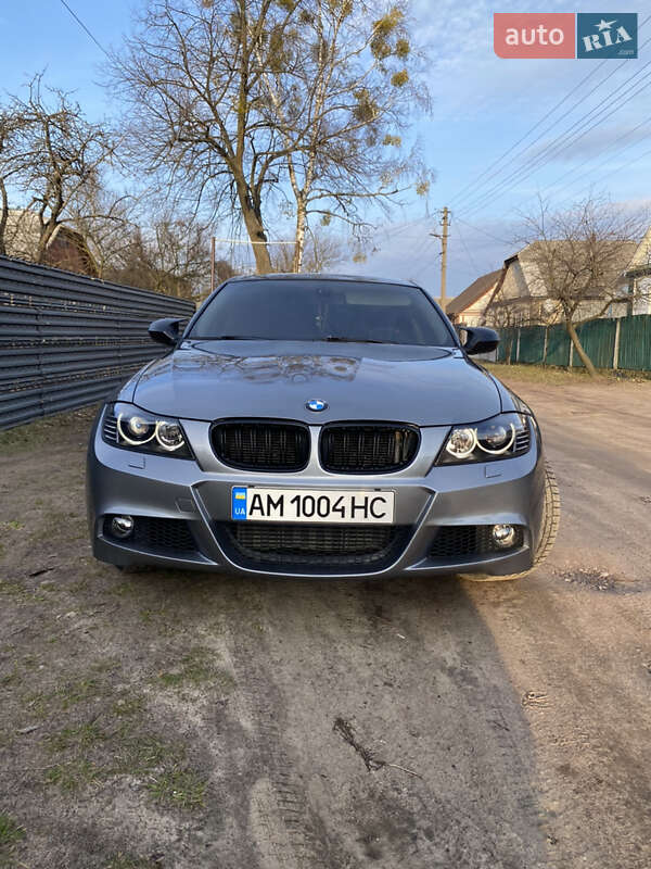 Седан BMW 3 Series 2012 в Коростені