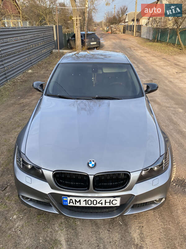 Седан BMW 3 Series 2012 в Коростені