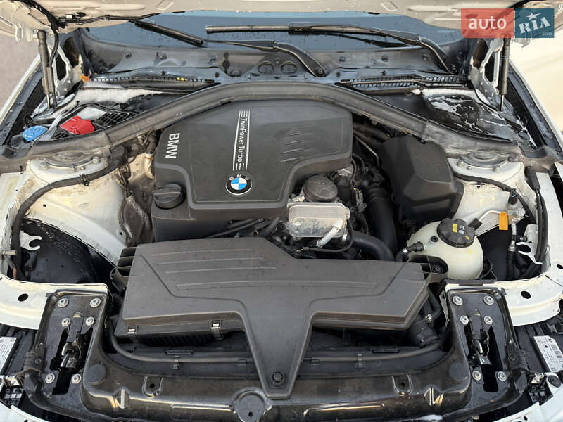 Седан BMW 3 Series 2018 в Житомире