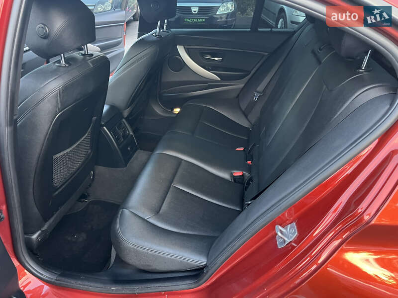 Седан BMW 3 Series 2018 в Киеве