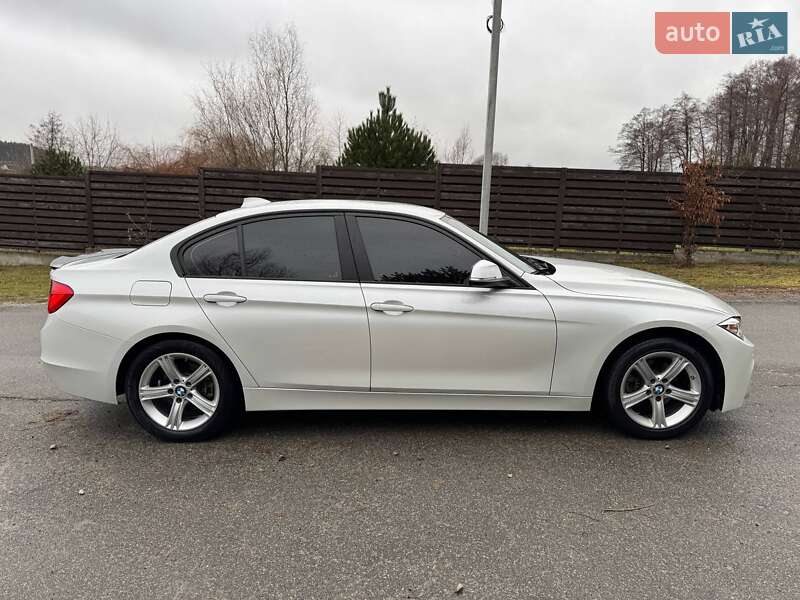 Седан BMW 3 Series 2014 в Киеве