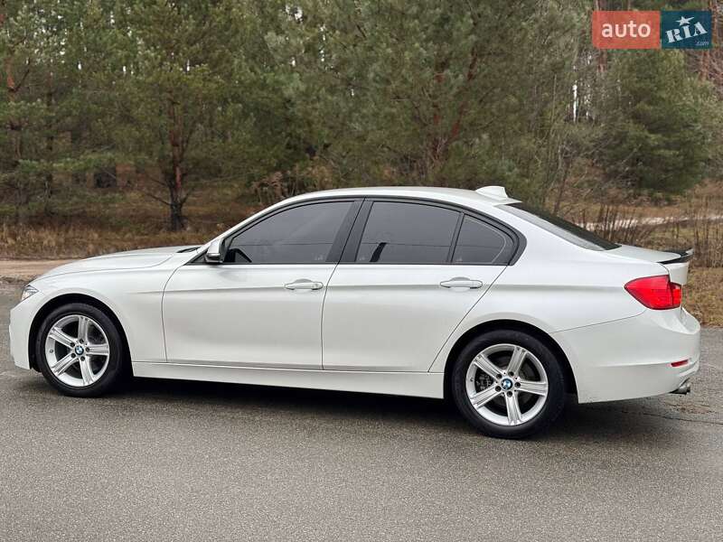 Седан BMW 3 Series 2014 в Киеве