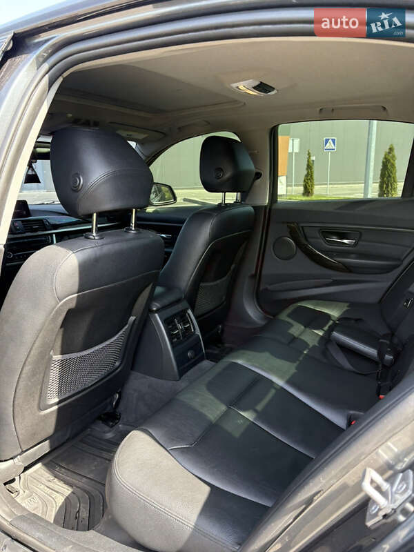 Седан BMW 3 Series 2014 в Киеве