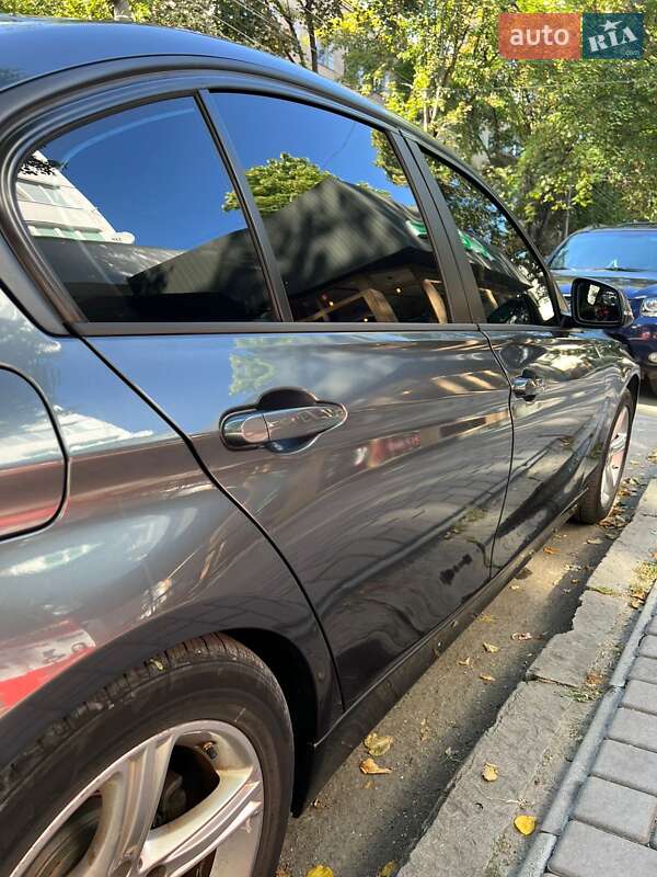 Седан BMW 3 Series 2015 в Каменец-Подольском фото 6 Седан BMW 3 Series 2015 в Каменец-Подольском