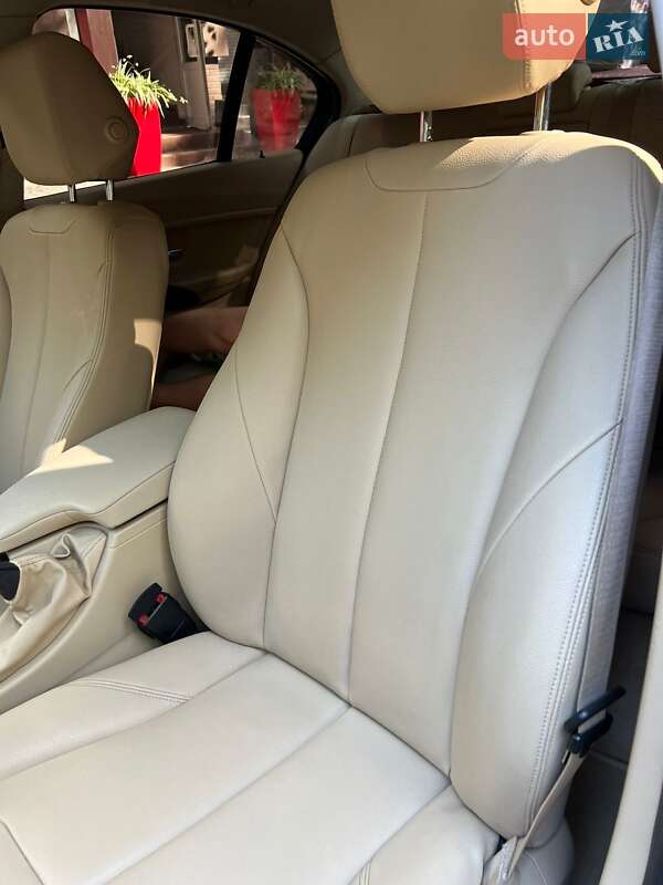 Седан BMW 3 Series 2015 в Каменец-Подольском фото 8 Седан BMW 3 Series 2015 в Каменец-Подольском