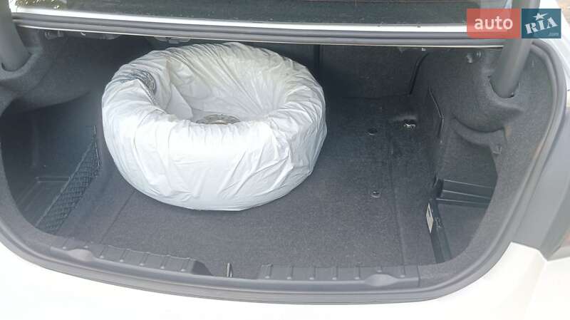 Седан BMW 3 Series 2016 в Днепре фото 19 Седан BMW 3 Series 2016 в Днепре