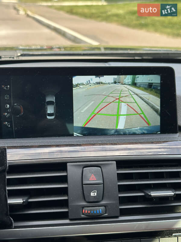 Седан BMW 3 Series 2017 в Києві