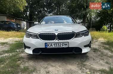Седан BMW 3 Series 2022 в Киеве