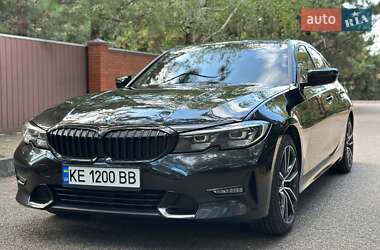 Седан BMW 3 Series 2019 в Дніпрі