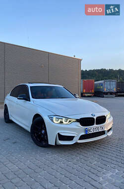 Седан BMW 3 Series 2015 в Львові