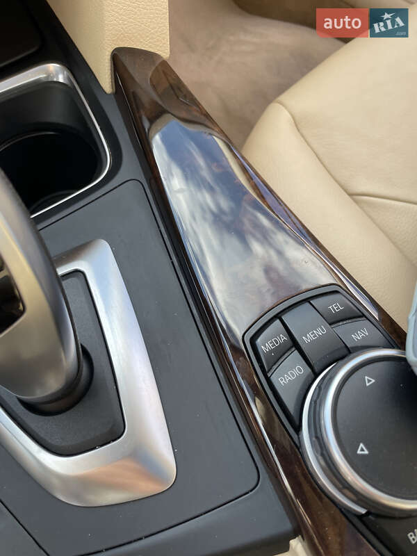 Седан BMW 3 Series 2014 в Киеве