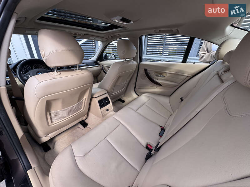 Седан BMW 3 Series 2014 в Киеве