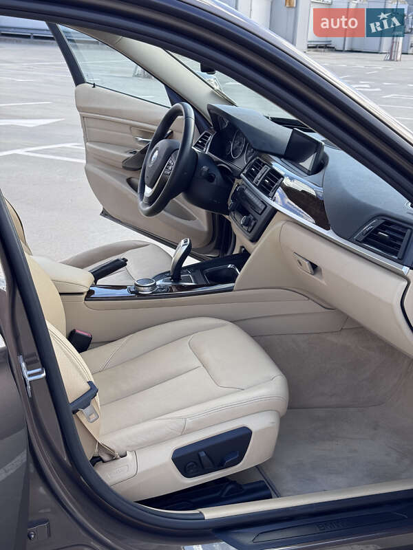 Седан BMW 3 Series 2014 в Киеве