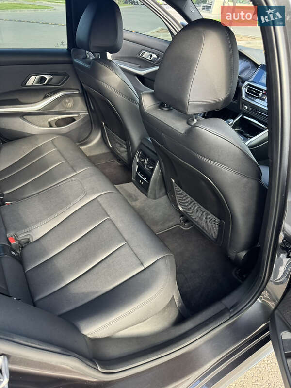 Седан BMW 3 Series 2021 в Днепре