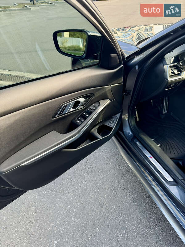 Седан BMW 3 Series 2021 в Днепре