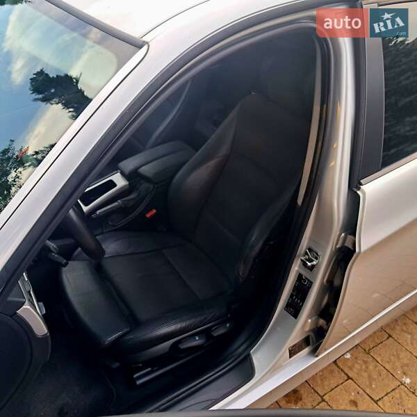 Седан BMW 3 Series 2007 в Львові