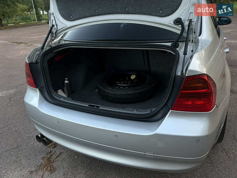 Седан BMW 3 Series 2007 в Житомире