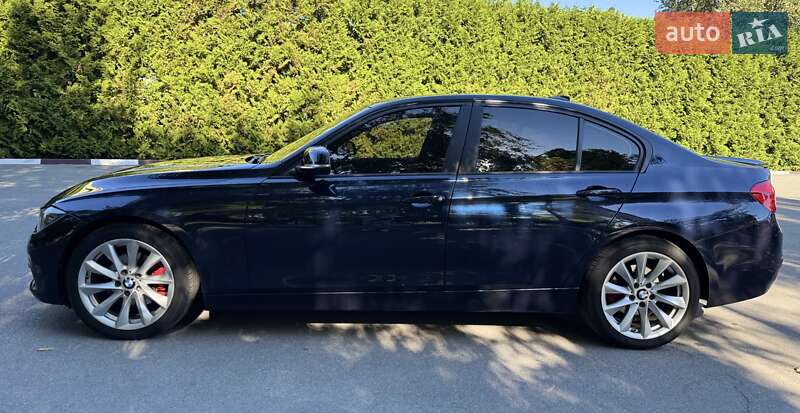 Седан BMW 3 Series 2017 в Киеве