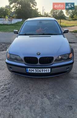 Седан BMW 3 Series 2003 в Коростені