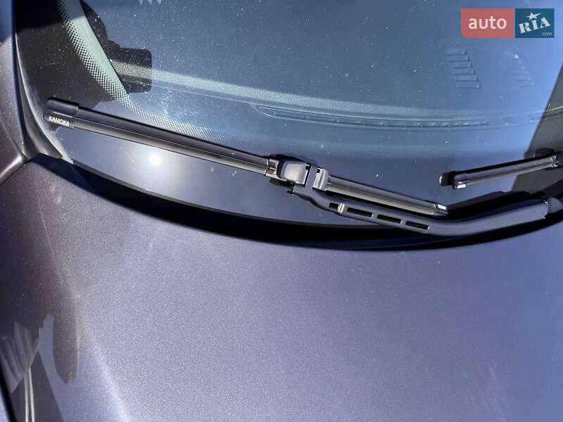 Седан BMW 3 Series 2008 в Ужгороді