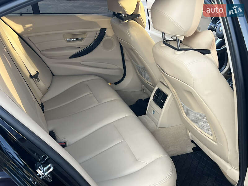 Седан BMW 3 Series 2012 в Николаеве фото 18 Седан BMW 3 Series 2012 в Николаеве