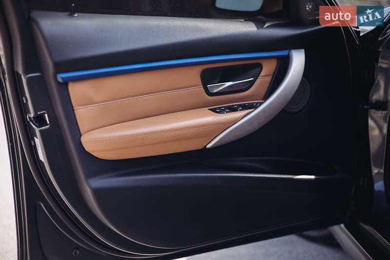 Седан BMW 3 Series 2017 в Виннице