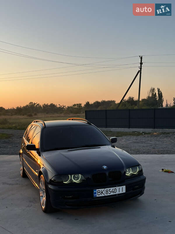 Универсал BMW 3 Series 2001 в Новом Буге фото 3 Универсал BMW 3 Series 2001 в Новом Буге