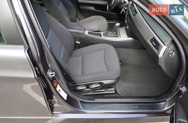 Седан BMW 3 Series 2005 в 