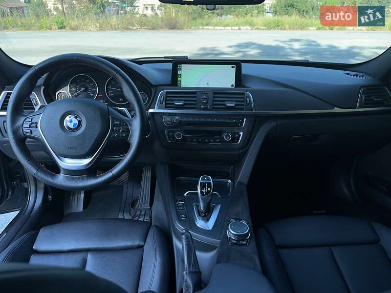 Седан BMW 3 Series 2016 в Киеве