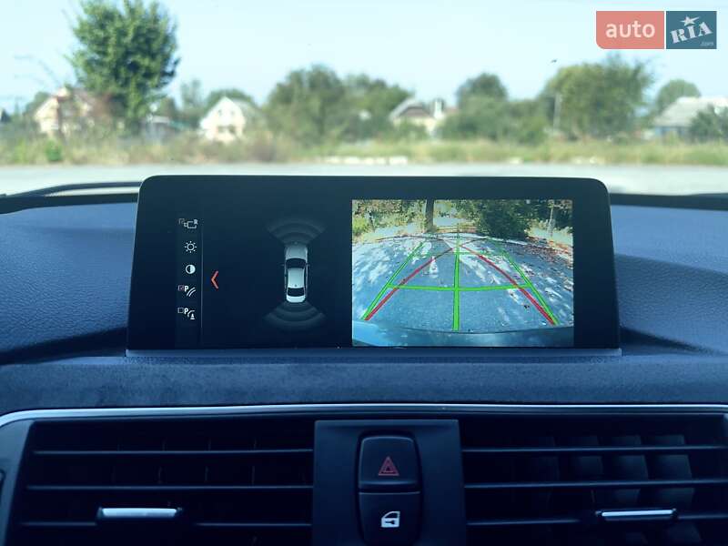 Седан BMW 3 Series 2016 в Киеве