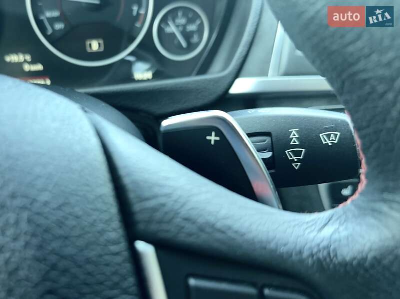 Седан BMW 3 Series 2016 в Киеве