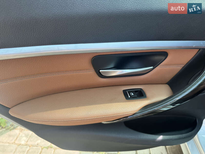 Седан BMW 3 Series 2015 в Одесі