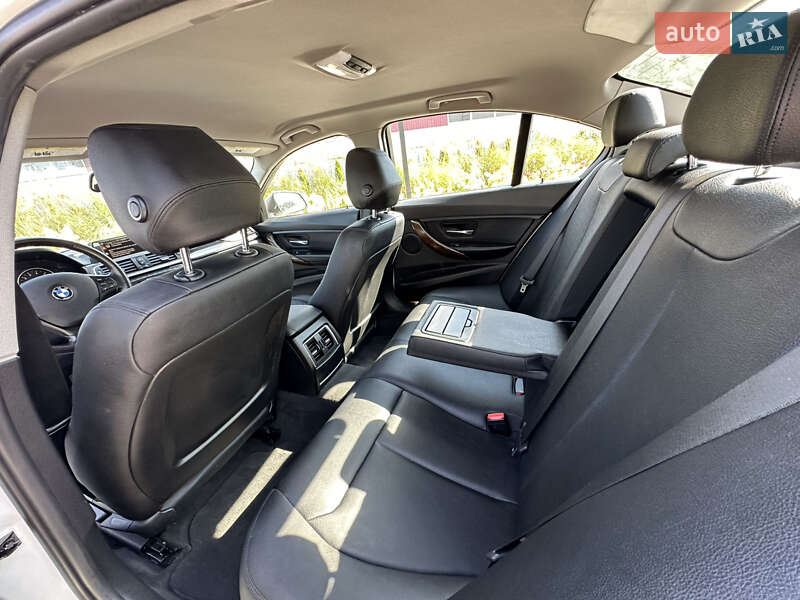 Седан BMW 3 Series 2016 в Луцьку фото 11 Седан BMW 3 Series 2016 в Луцьку
