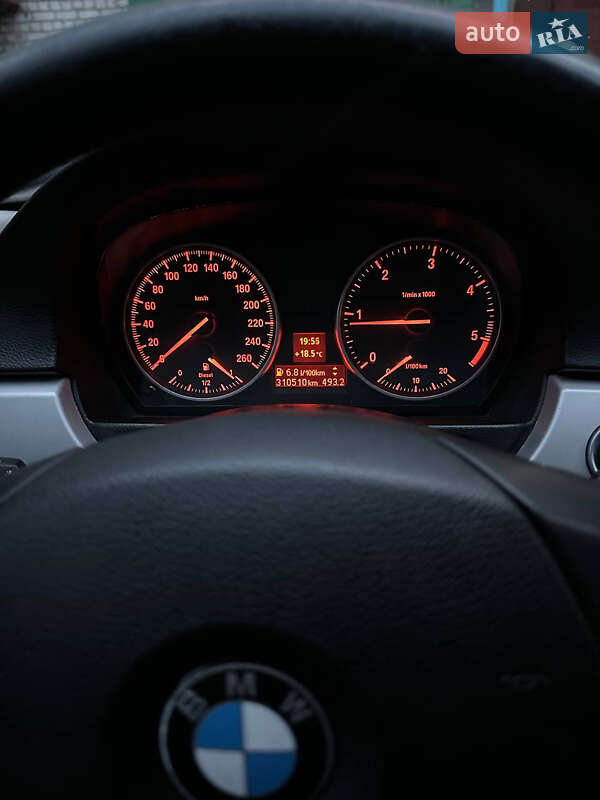 Седан BMW 3 Series 2009 в Житомире