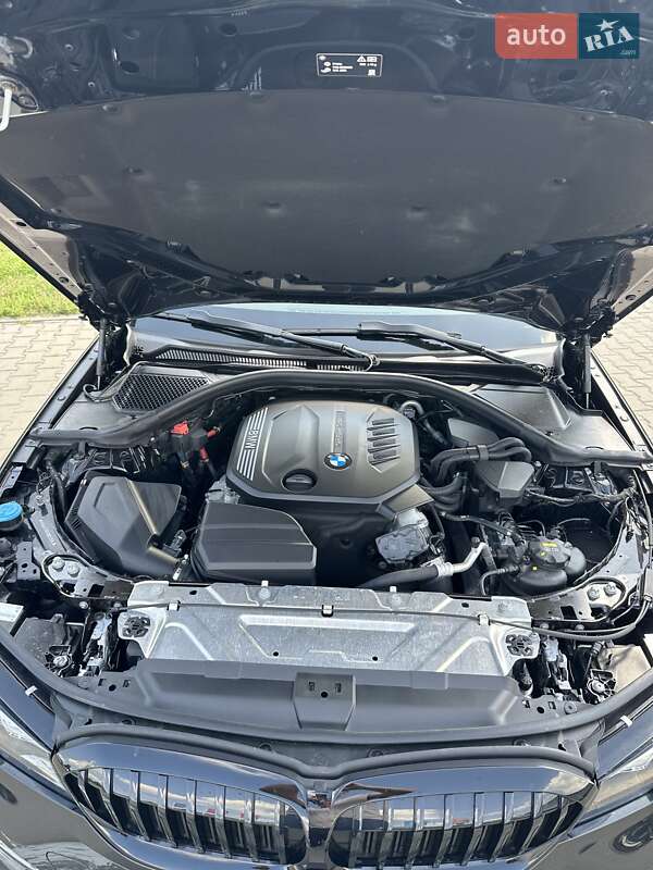Седан BMW 3 Series 2022 в Києві