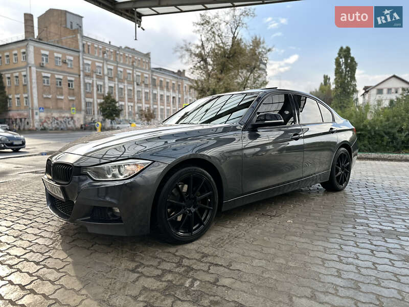Седан BMW 3 Series 2015 в Киеве